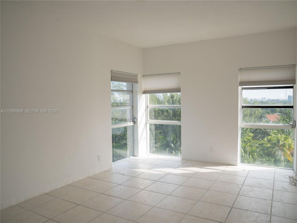 В аренду: $2,900 (2 спален, 2 ванн, 1104 Квадратных фут)