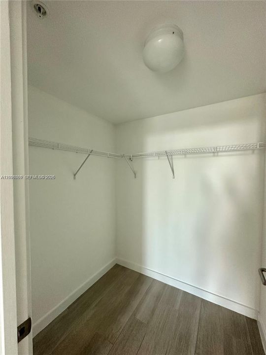 В аренду: $3,300 (1 спален, 1 ванн, 804 Квадратных фут)