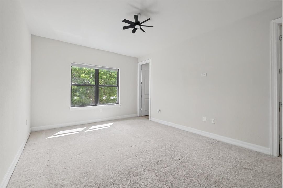 4488 E Appleton Cir -19