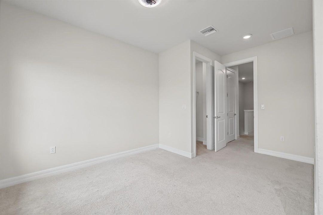 4488 E Appleton Cir -27
