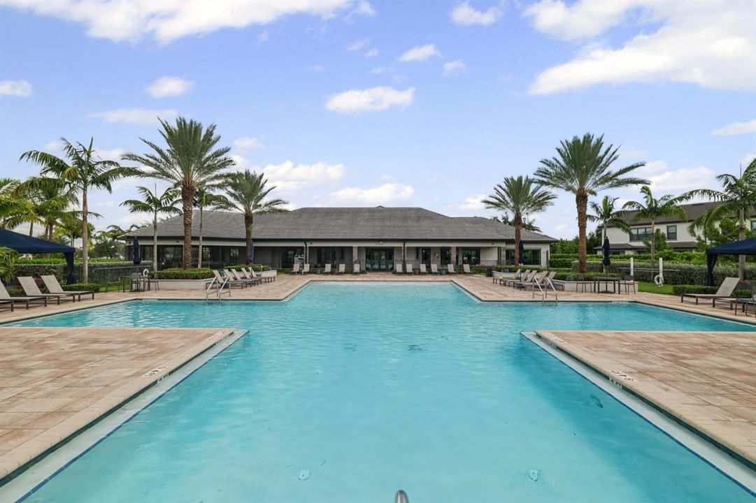 4488 E Appleton Cir -47