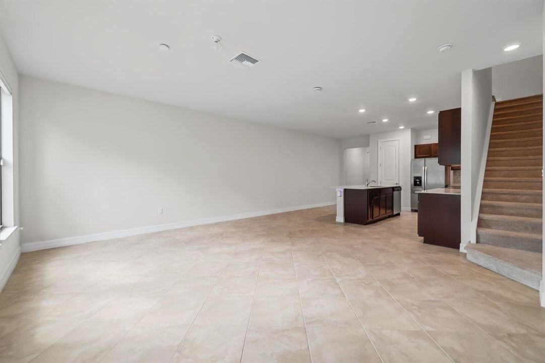 4488 E Appleton Cir -13