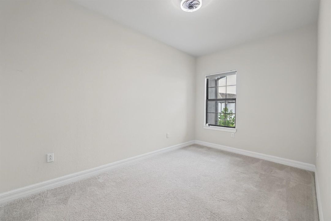 4488 E Appleton Cir -28