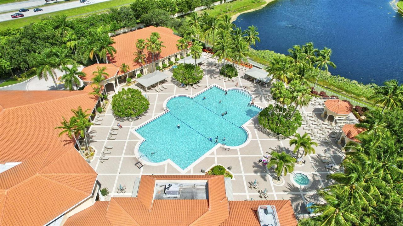 ARIAL CLUBHOUSE VIEW