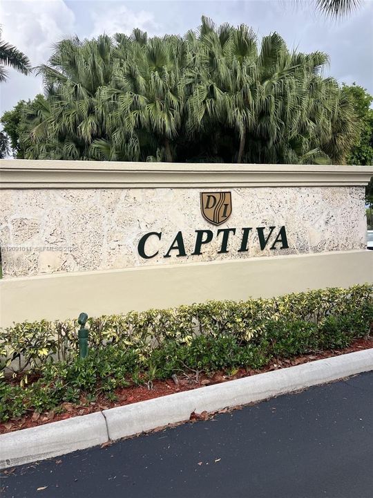 For Rent: $3,800 (3 beds, 2 baths, 1980 Square Feet)