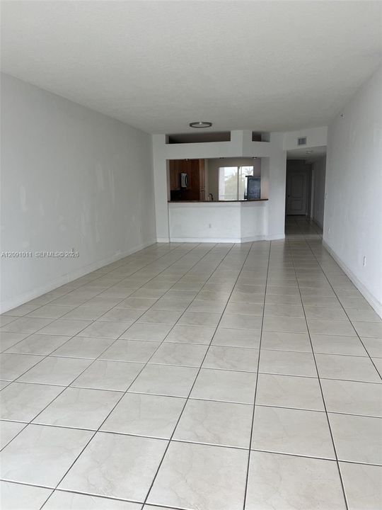 For Rent: $3,800 (3 beds, 2 baths, 1980 Square Feet)