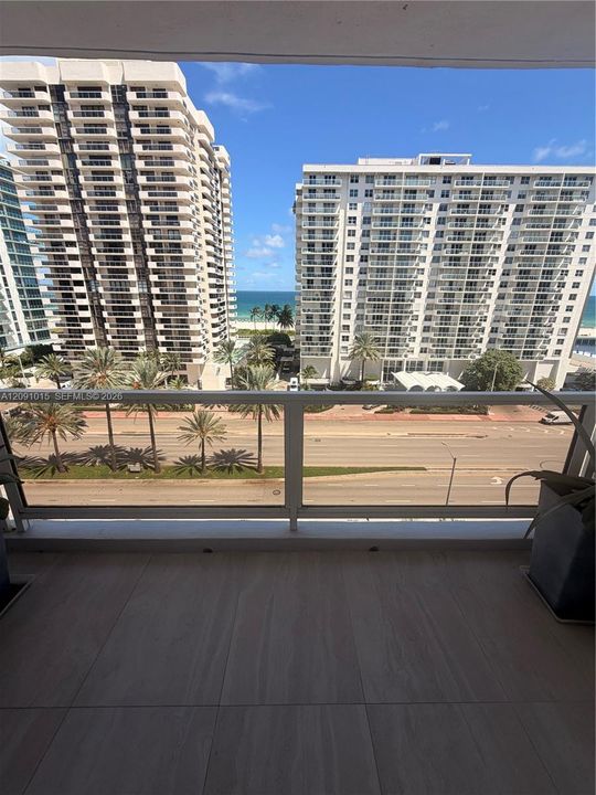 For Rent: $3,700 (2 beds, 2 baths, 1030 Square Feet)