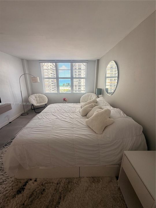 For Rent: $3,700 (2 beds, 2 baths, 1030 Square Feet)