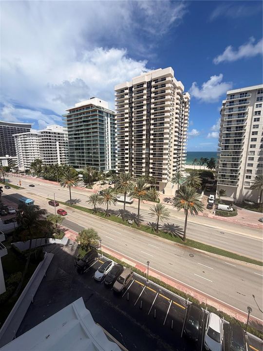 For Rent: $3,700 (2 beds, 2 baths, 1030 Square Feet)