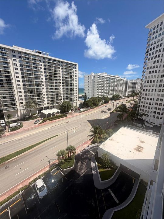 For Rent: $3,700 (2 beds, 2 baths, 1030 Square Feet)