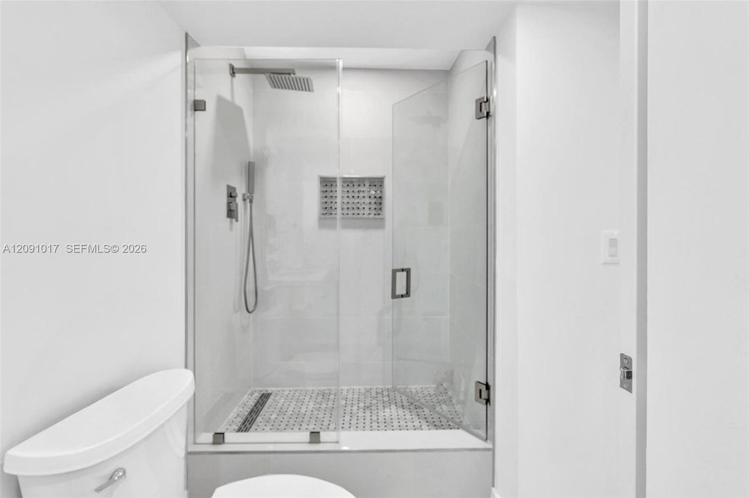@nd full bath