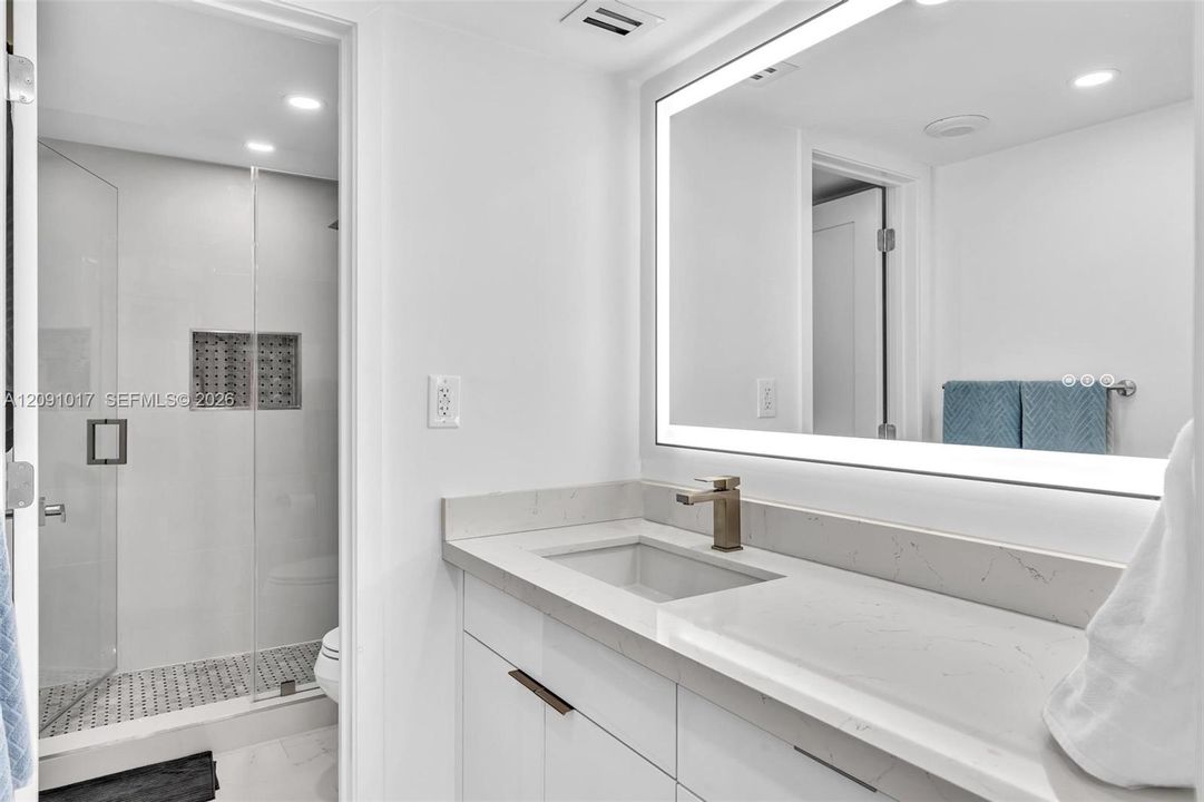 Primary bath with tub