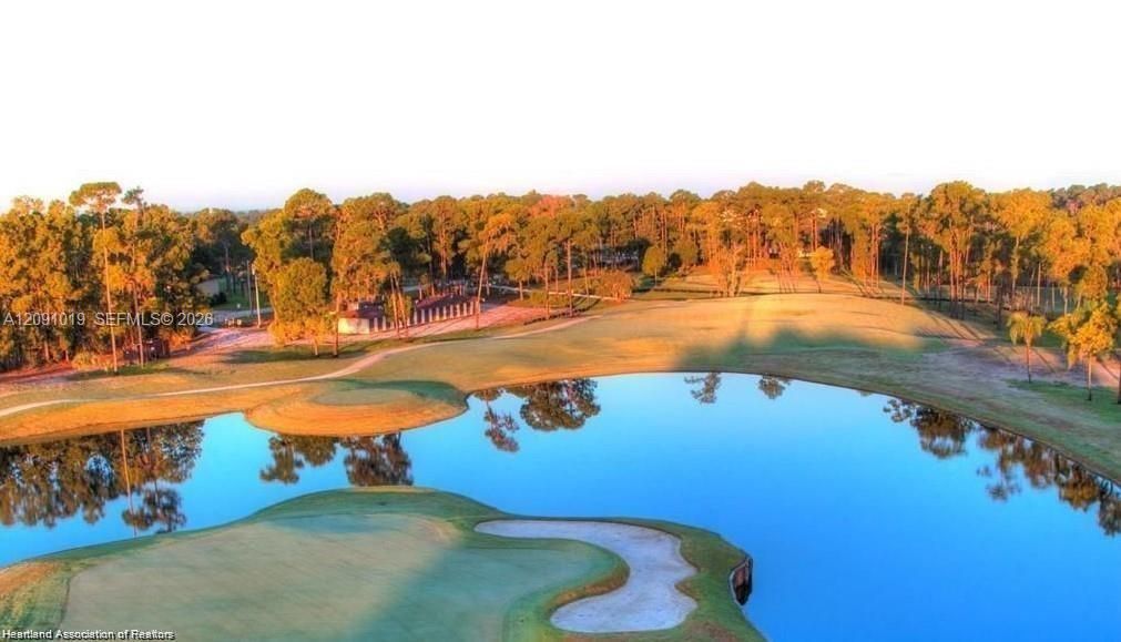 En Venta: $28,900 (0.11 acres)
