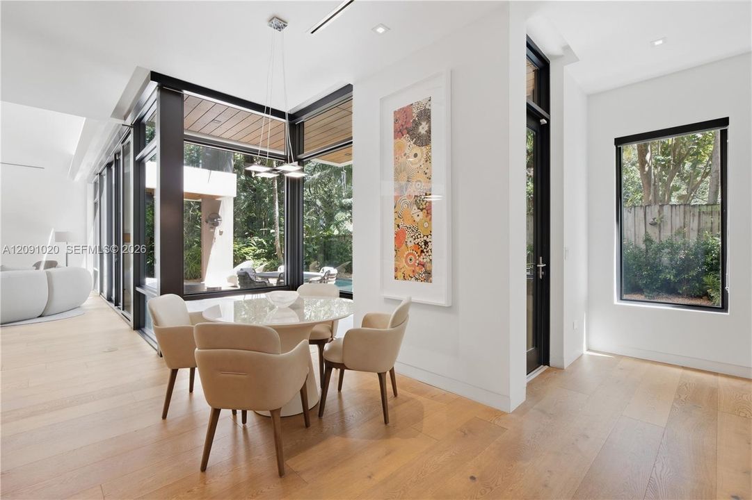 En Venta: $5,999,000 (5 camas, 4 baños, 4478 Pies cuadrados)