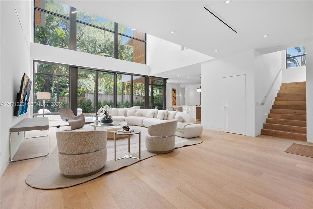 En Venta: $5,999,000 (5 camas, 4 baños, 4478 Pies cuadrados)
