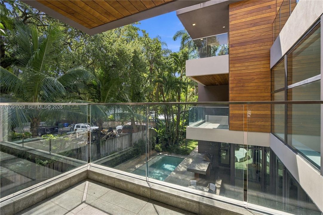 En Venta: $5,999,000 (5 camas, 4 baños, 4478 Pies cuadrados)