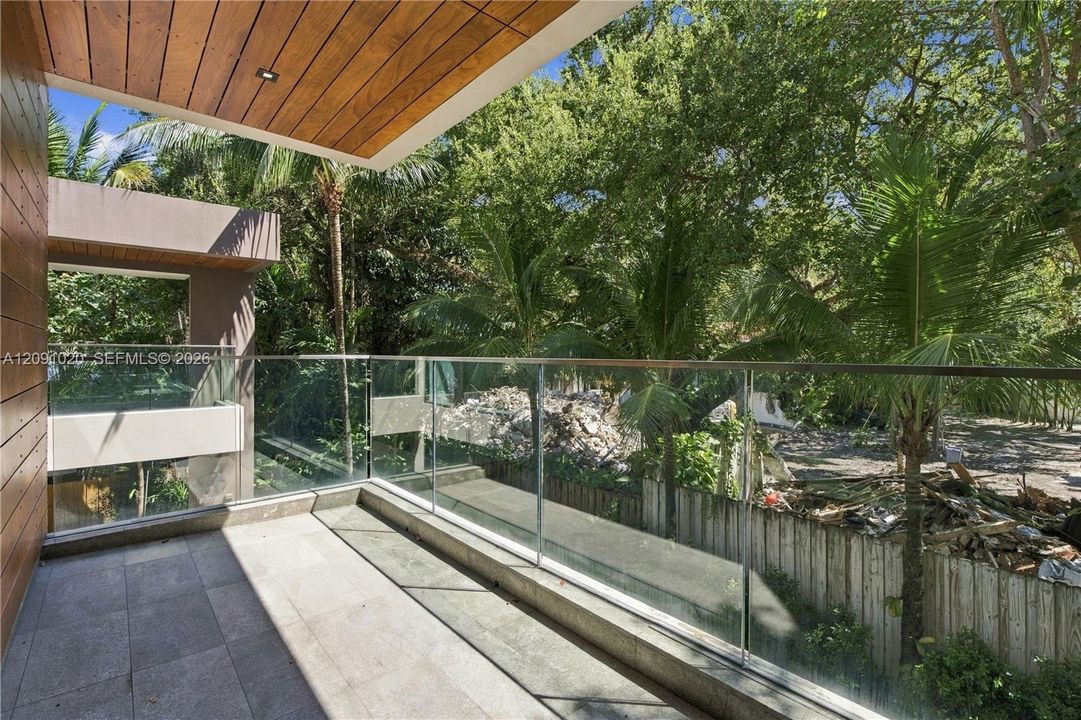 En Venta: $5,999,000 (5 camas, 4 baños, 4478 Pies cuadrados)