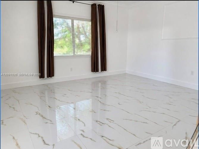 For Rent: $4,000 (5 beds, 3 baths, 2170 Square Feet)