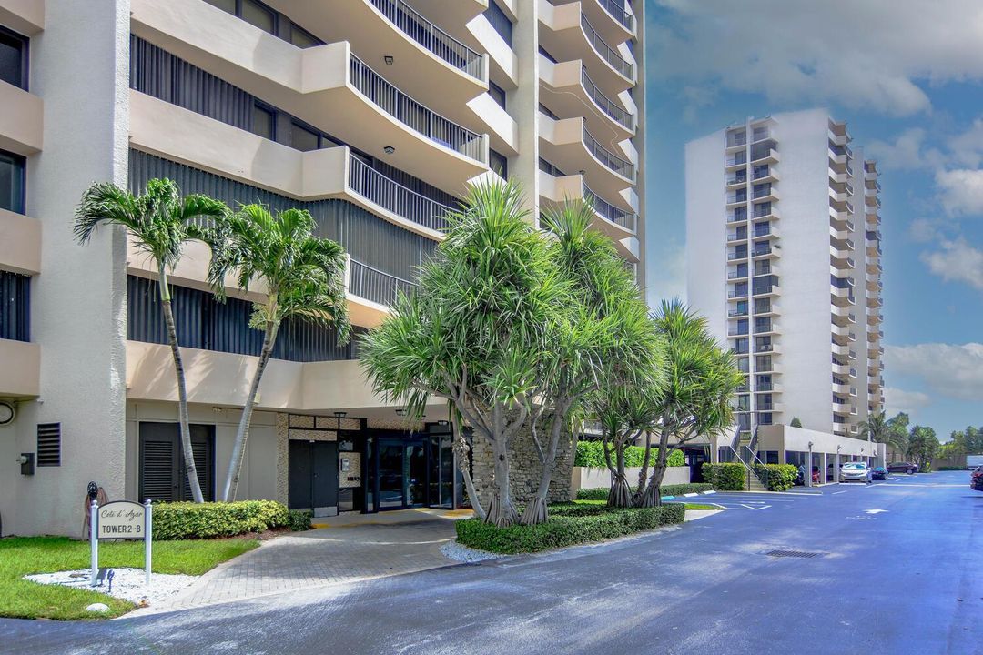 4200 N Ocean Dr Apt 2606-large-001-054-E