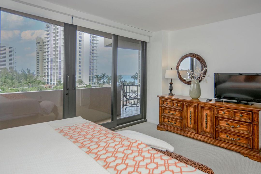 4200 N Ocean Dr Apt 2606-large-022-049-B