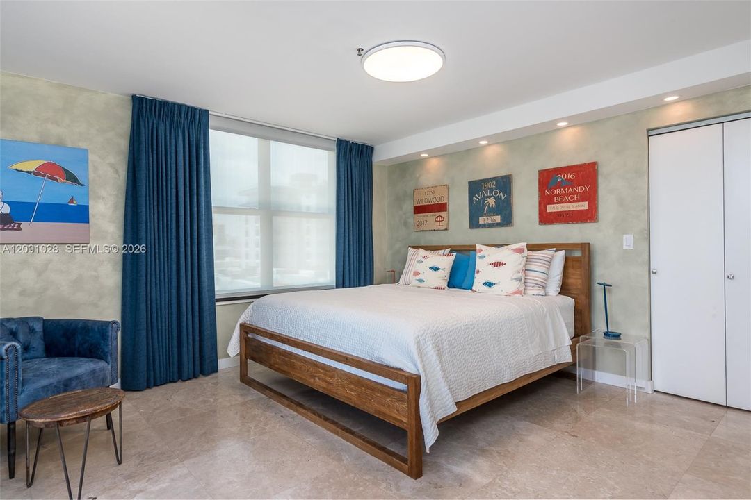 For Sale: $1,350,000 (2 beds, 2 baths, 1180 Square Feet)