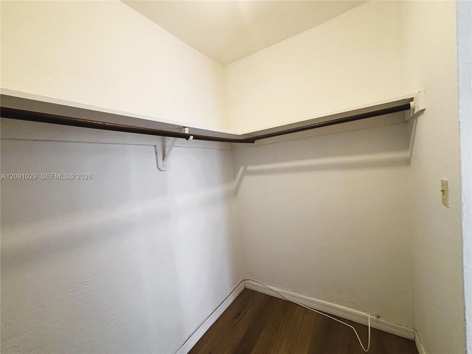 En Venta: $262,500 (1 camas, 1 baños, 904 Pies cuadrados)