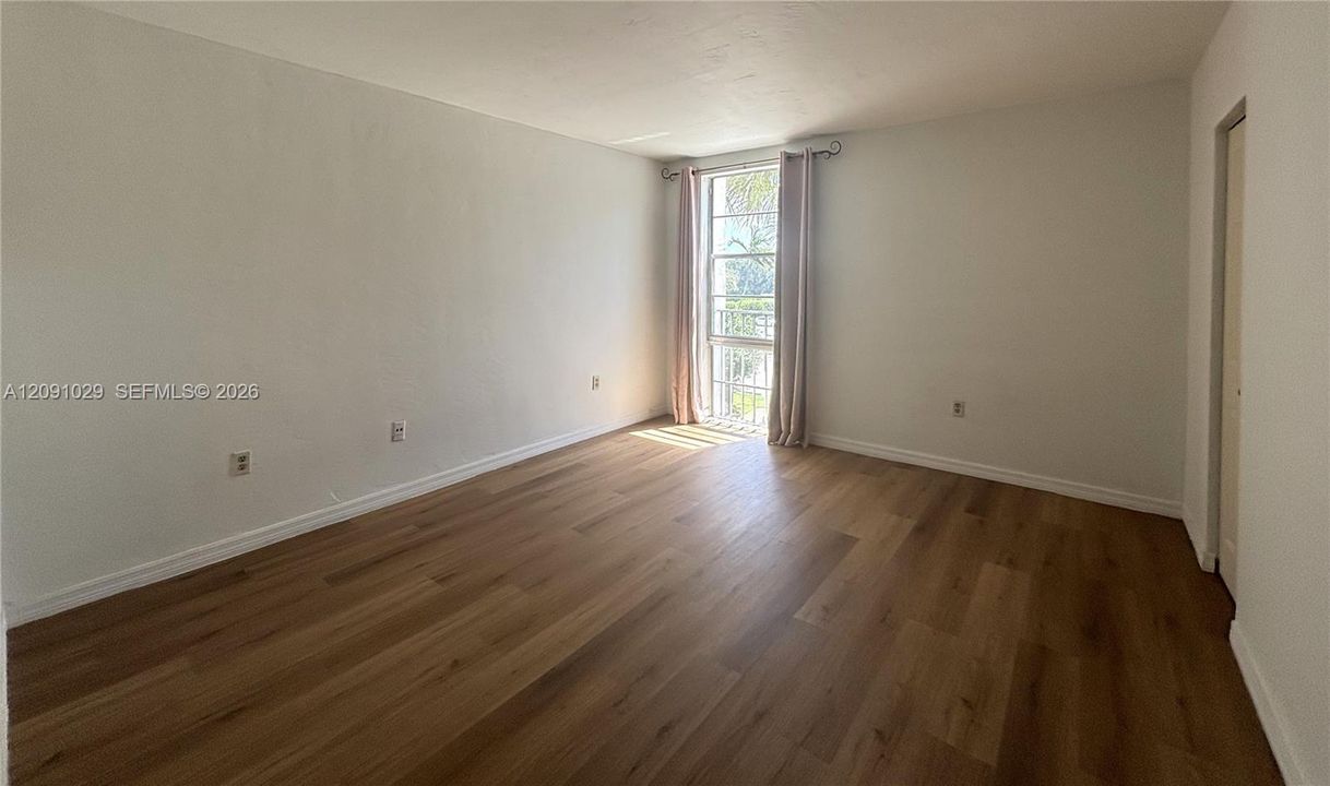 En Venta: $262,500 (1 camas, 1 baños, 904 Pies cuadrados)