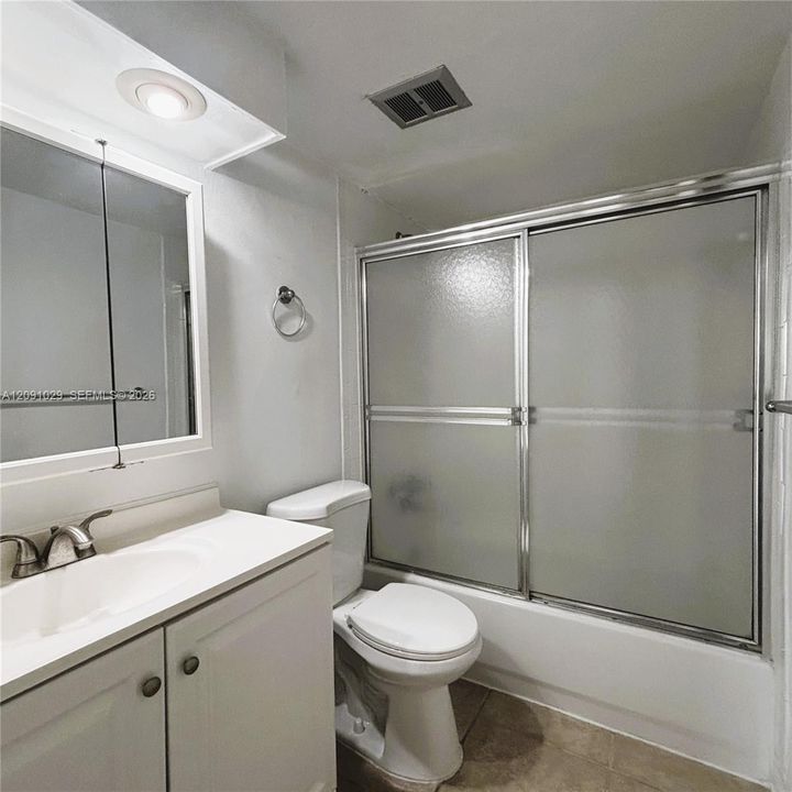 En Venta: $262,500 (1 camas, 1 baños, 904 Pies cuadrados)