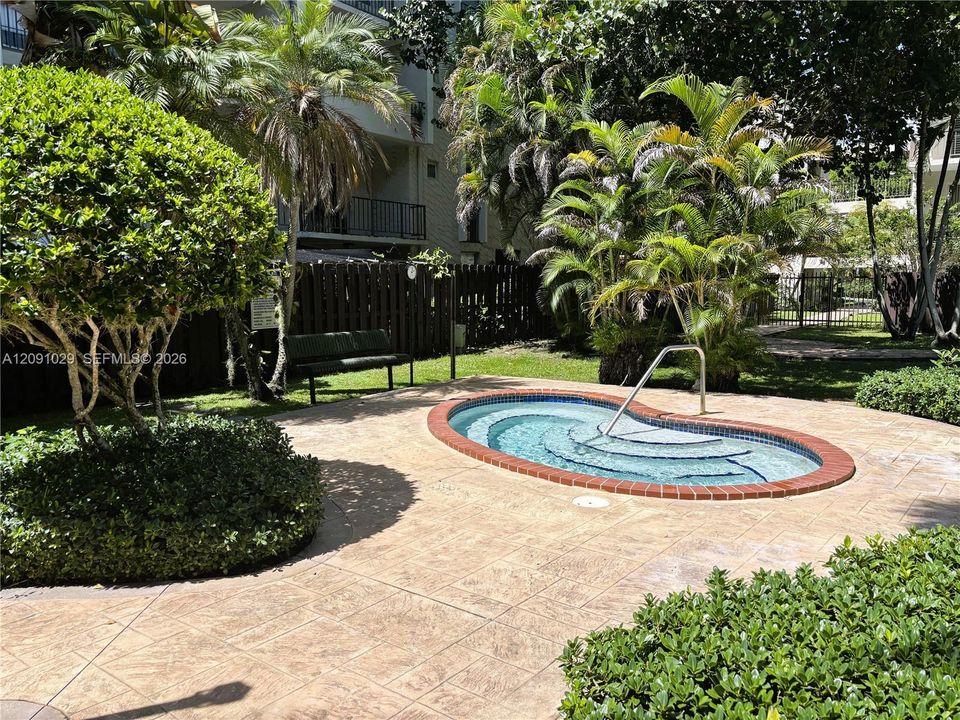 En Venta: $262,500 (1 camas, 1 baños, 904 Pies cuadrados)