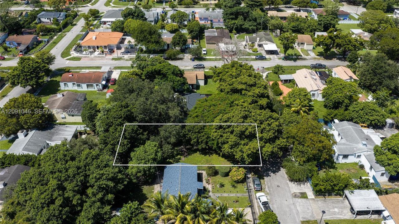 待售: $299,000 (0.16 acres)