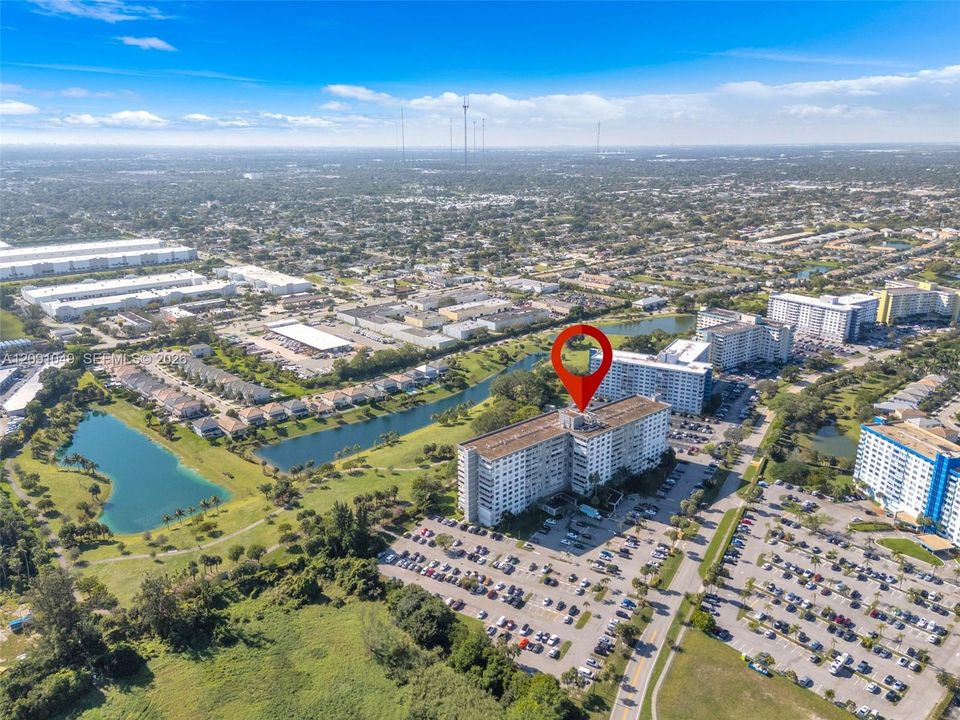 For Sale: $250,000 (2 beds, 2 baths, 1132 Square Feet)