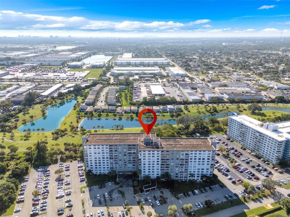 For Sale: $250,000 (2 beds, 2 baths, 1132 Square Feet)