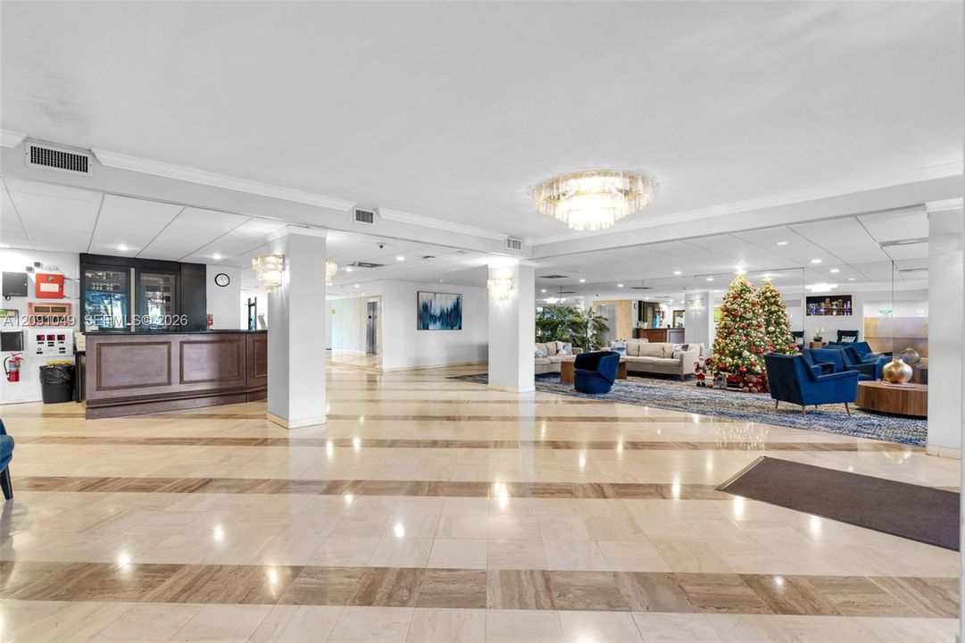 For Sale: $250,000 (2 beds, 2 baths, 1132 Square Feet)