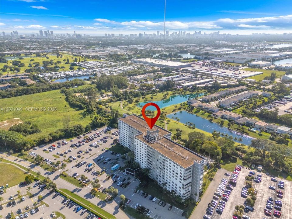 For Sale: $250,000 (2 beds, 2 baths, 1132 Square Feet)
