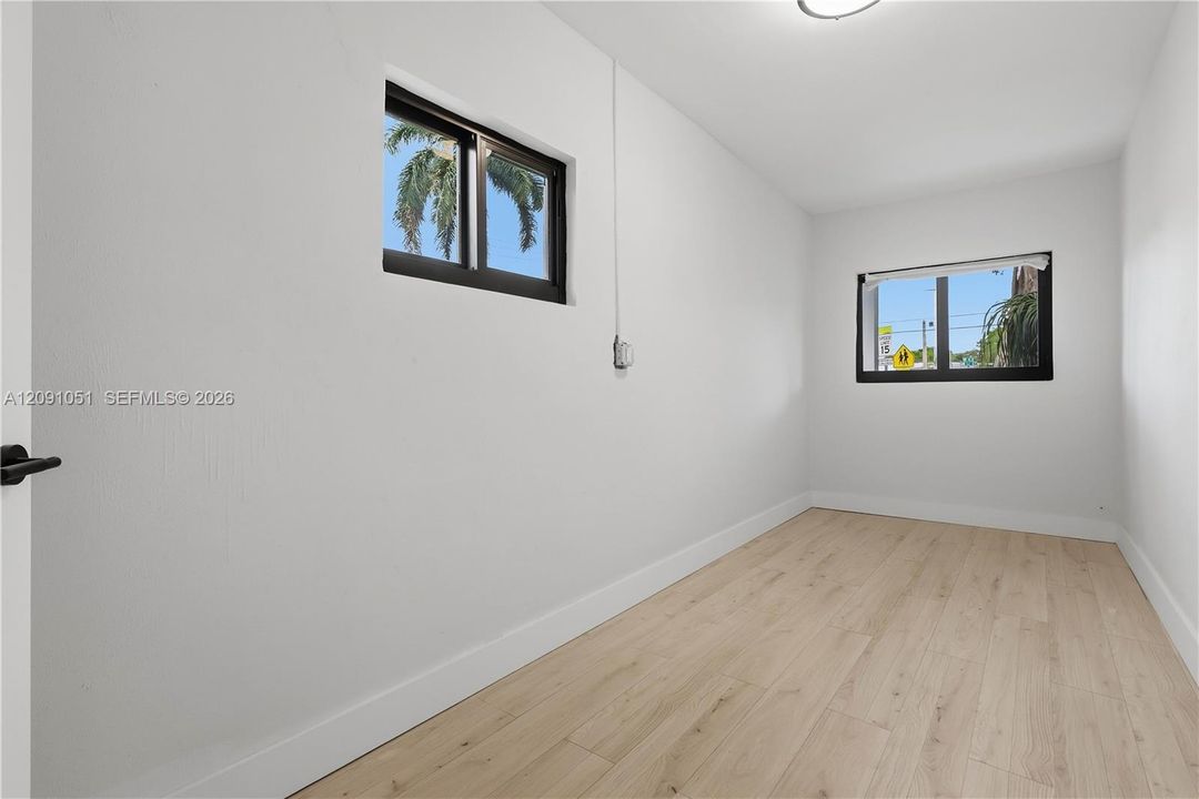 Flex Space/ 5 Bedroom