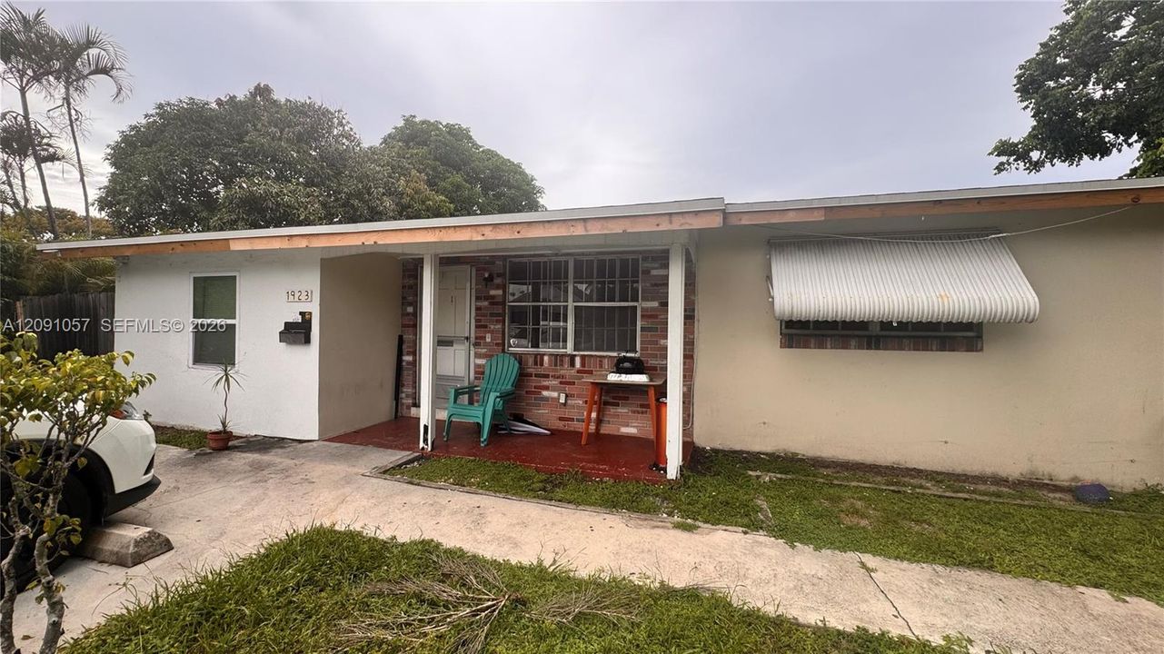 En Renta: $1,500 (0 camas, 1 baños, 3733 Pies cuadrados)