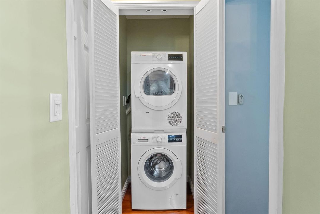 In Unit Washer Dryer