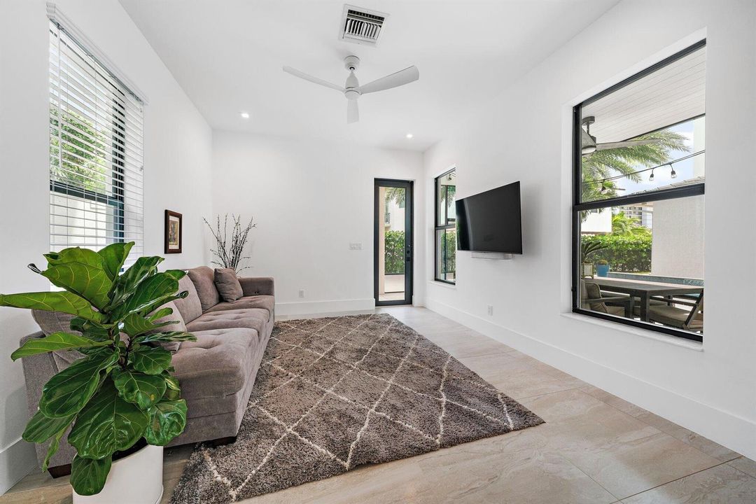 047-481OceanRidgeWay-JunoBeach-SMALL