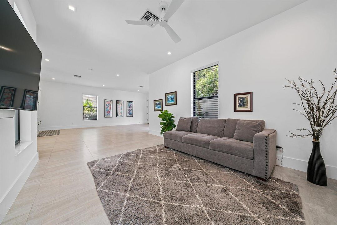 048-481OceanRidgeWay-JunoBeach-SMALL