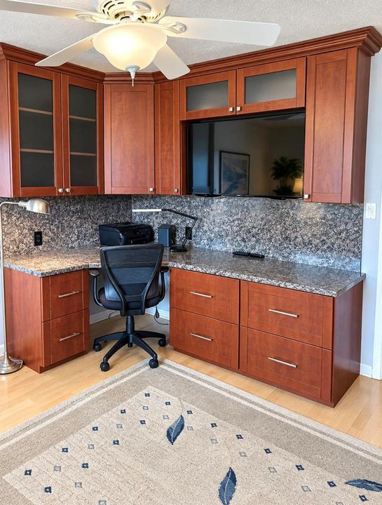 2nd Bedroom/Office Den