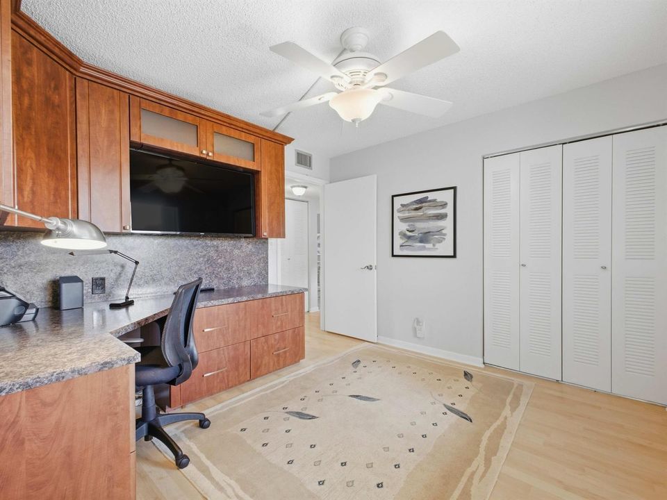 Guest Bedroom - Home Office