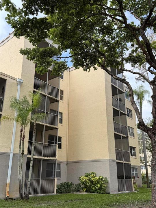 8343 Building 3