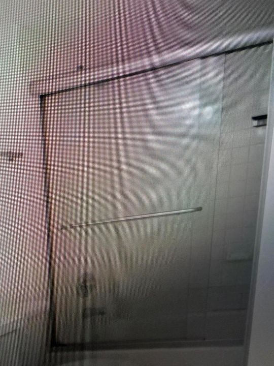 8343 Shower with Lights