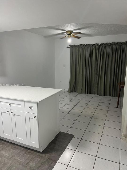 En Venta: $299,999 (2 camas, 1 baños, 1003 Pies cuadrados)