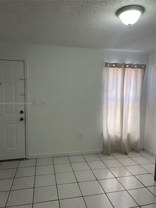 En Venta: $299,999 (2 camas, 1 baños, 1003 Pies cuadrados)