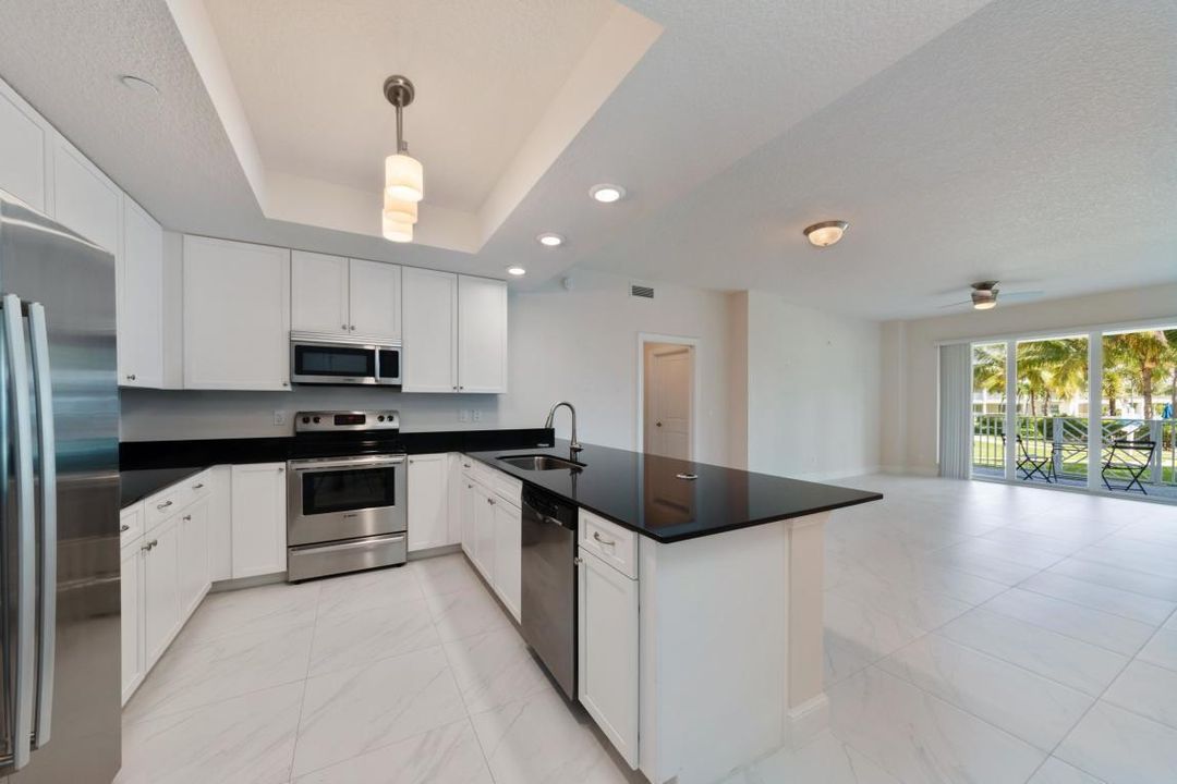 Open Kitchen