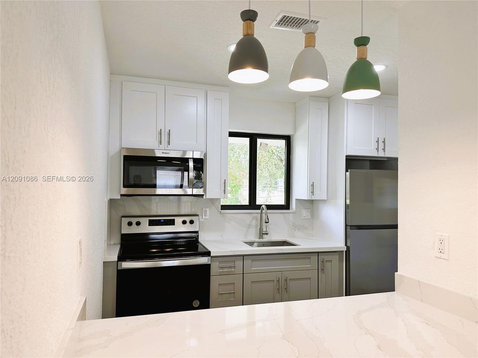En Renta: $1,950 (1 camas, 1 baños, 2705 Pies cuadrados)