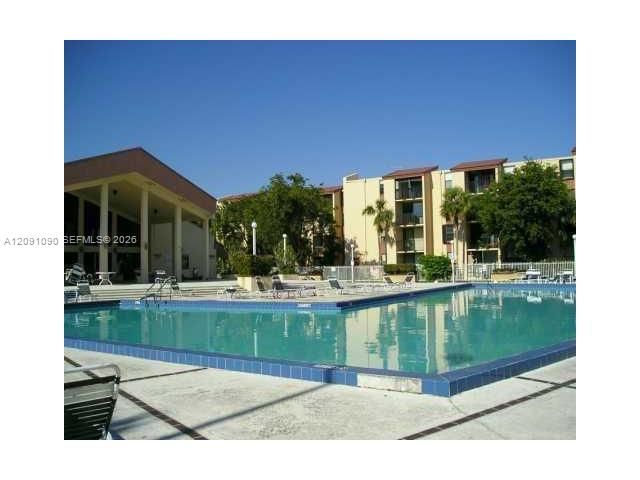 Swimming Pool/Hot Tub/Sauna