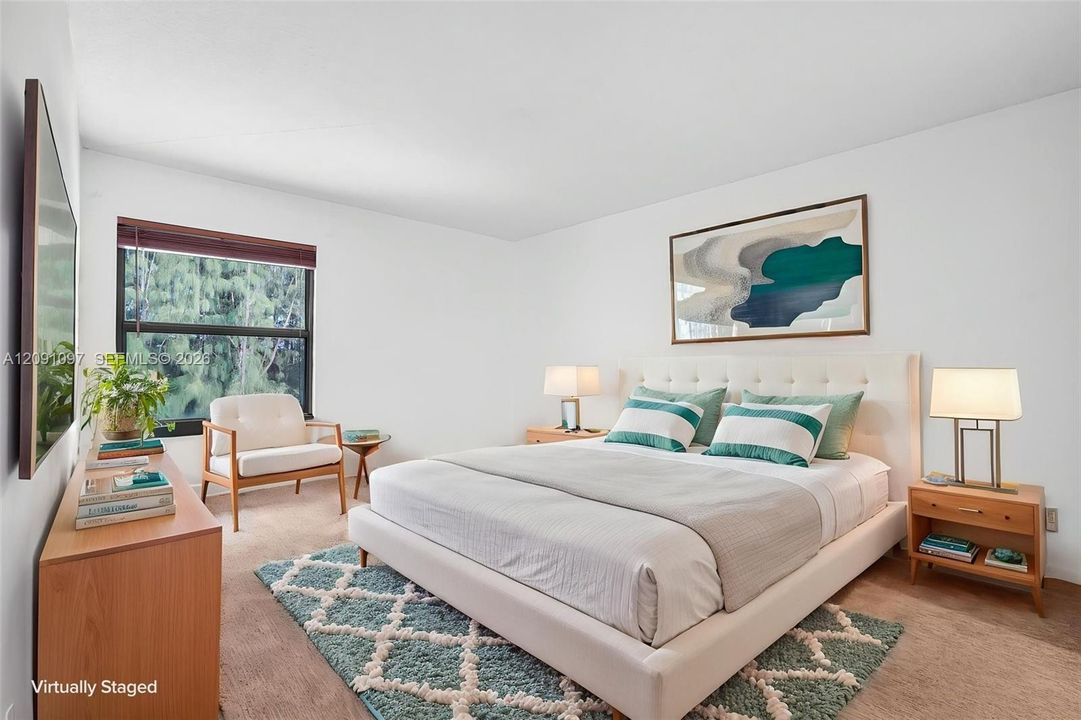 For Sale: $250,000 (2 beds, 2 baths, 1296 Square Feet)