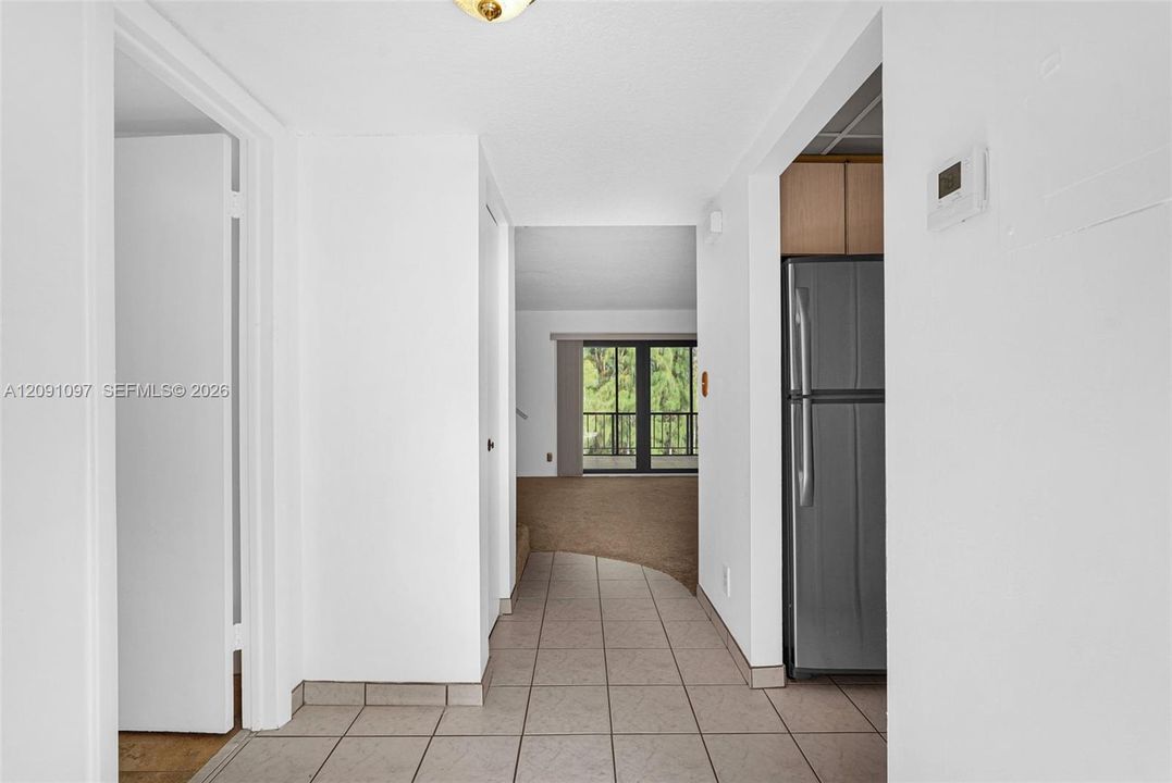 For Sale: $250,000 (2 beds, 2 baths, 1296 Square Feet)